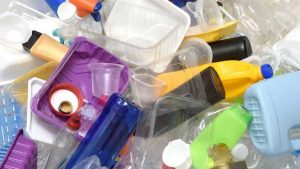 Lee más sobre el artículo El plástico de usar y tirar: la otra pandemia