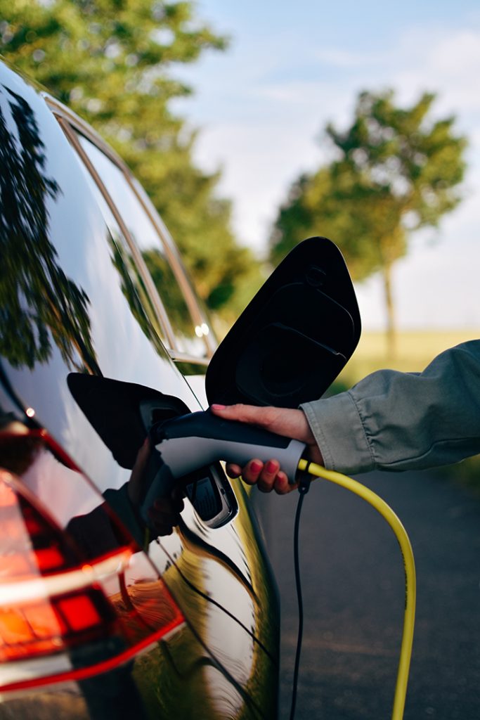¿Por qué triunfa el renting del coche eléctrico?