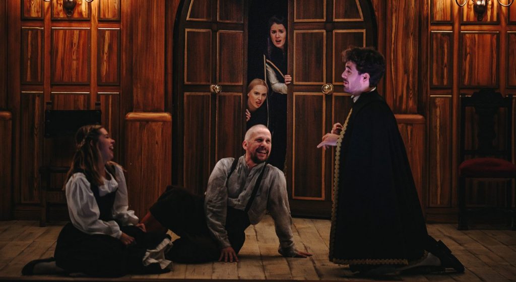 Corral Cervantes: El Perro del Hortelano