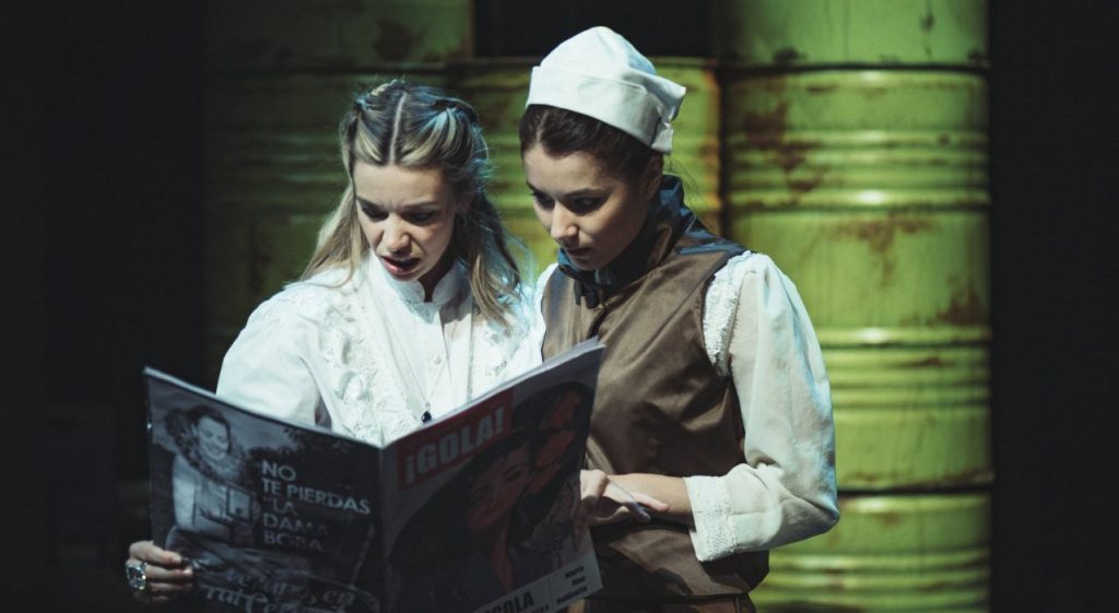 TEATRO DEL SIGLO DE ORO / COMEDIA LA DAMA BOBA