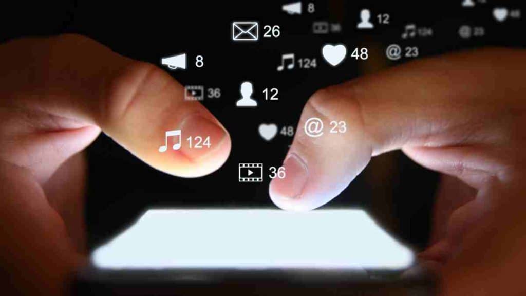 NYC denuncia “la crisis de salud mental” que crean las redes sociales en jóvenes