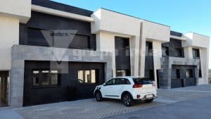 Lee más sobre el artículo Los precios disparan la venta de coche eléctrico en España